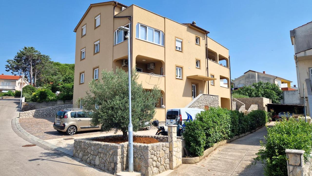 Apartment Katica Krk Town Exteriör bild